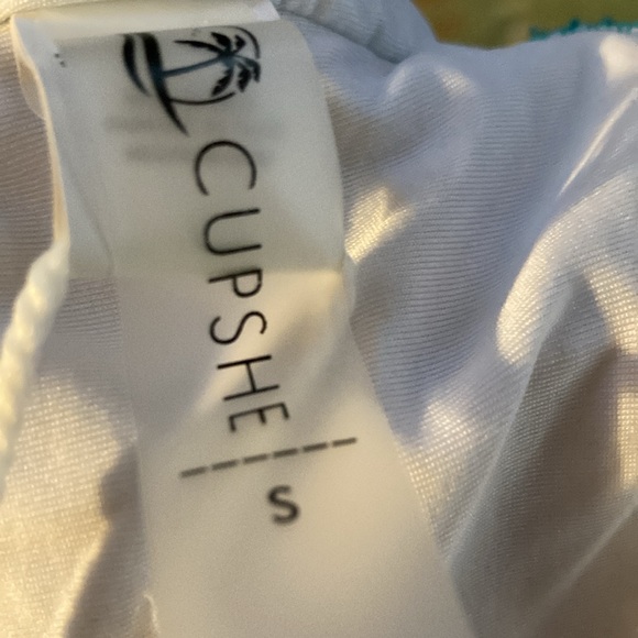 Swim suit. NWT lovely “Cupshe “ turquoise/white with ruffles at neck and back - Picture 10 of 16